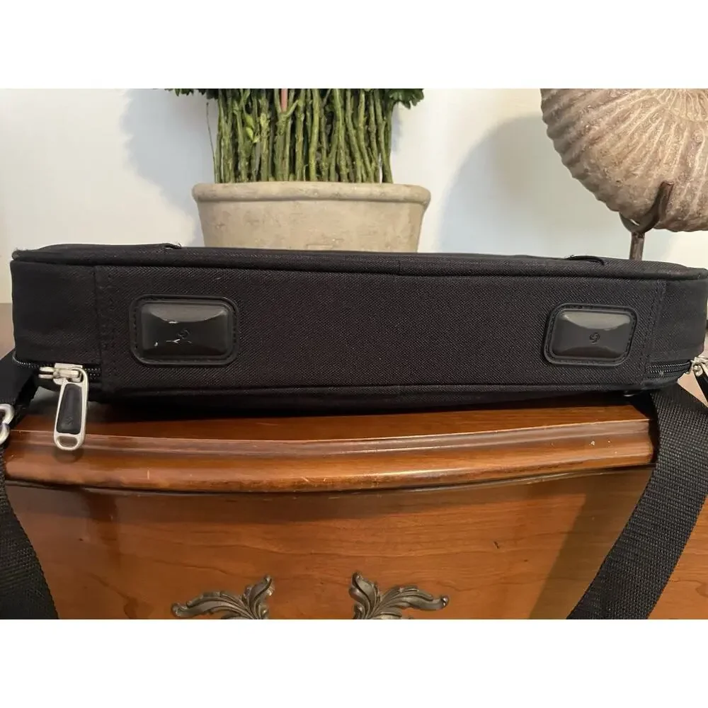 Samsonite Laptop Tablet Shoulder Bag with Strap